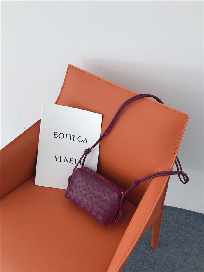 BOTTEGA VENETA    보테가베네타 아틀란틱 카메라백 V3202