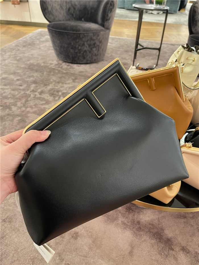 Fendi  펜디 크로스백 라지 F33888