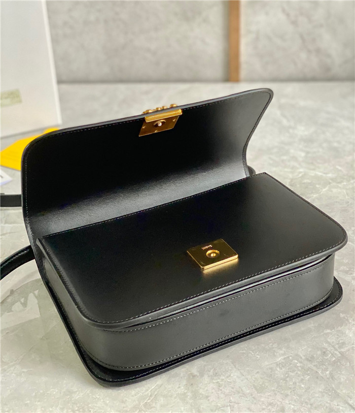 LOEWE 로에베 고야백 미듐 L80477