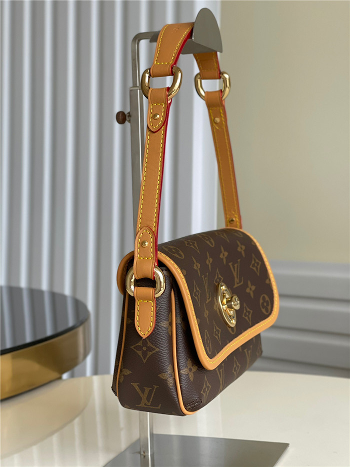 LOUIS VUITTON 루이비통 티칼백 PM M4007