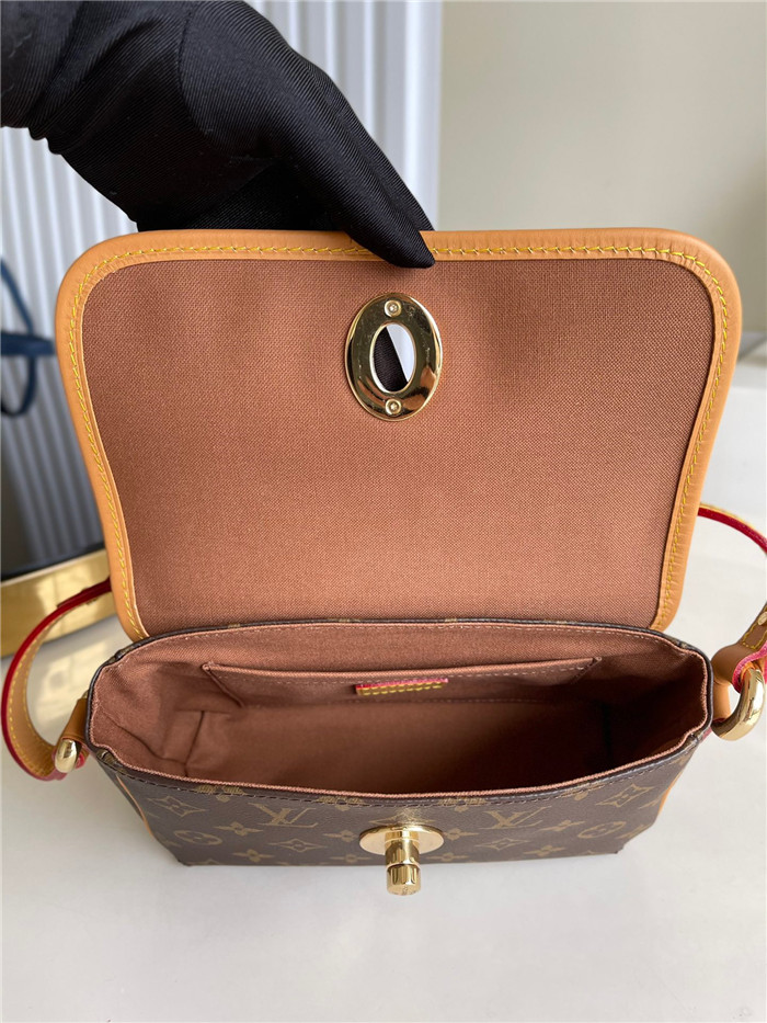 LOUIS VUITTON 루이비통 티칼백 PM M4007