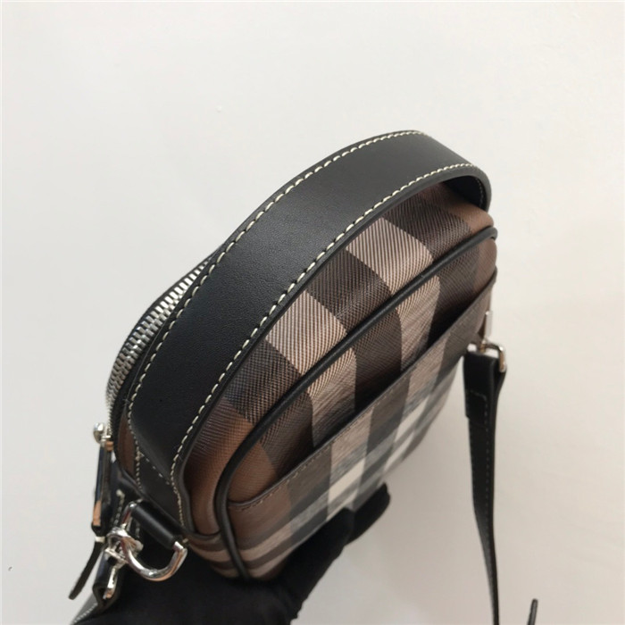 BURBERRY  버버리 미니 크로스백 B8043