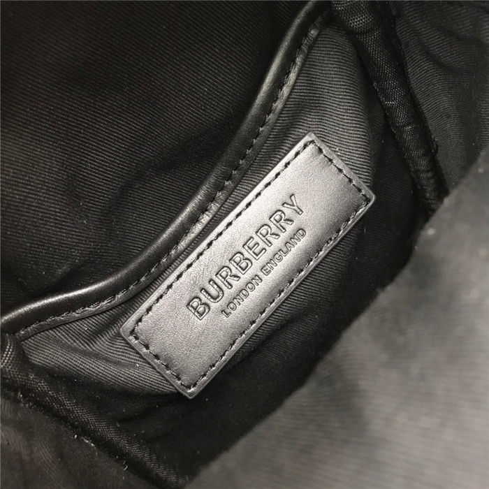 BURBERRY  버버리 미니 크로스백 B8043