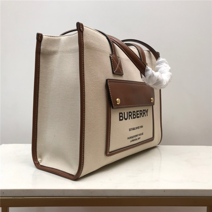 BURBERRY  버버리 토트백 스몰 B80441