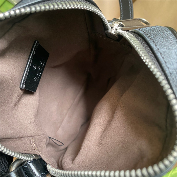 GUCCI  구찌 미니백 인터로킹 ‎672952