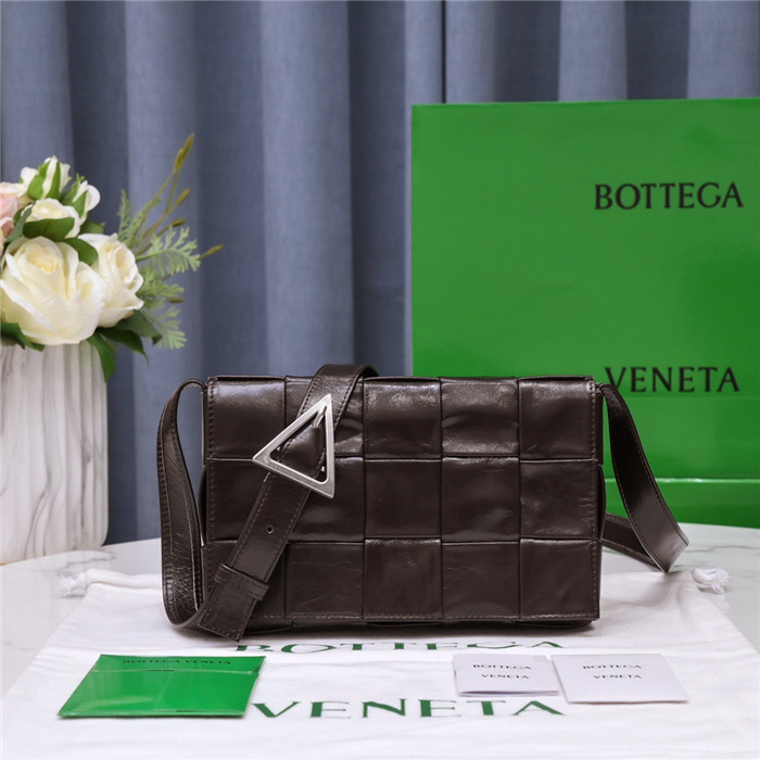  BOTTEGA VENETA 보테가 베네타 인트레치아토  카세트백 B668
