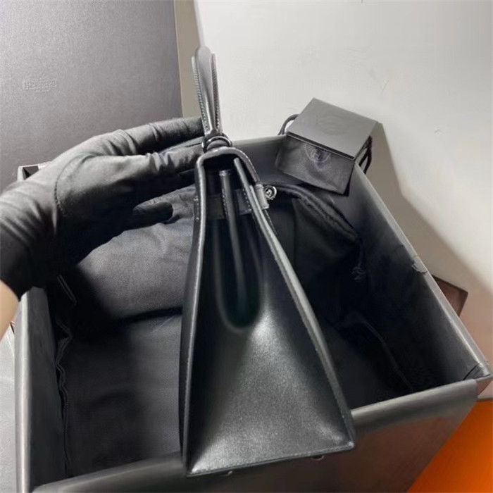 HERMES  에르메스 켈리백  오리지날 BOX 정품송아지가죽사용 (100%수작업) H351030