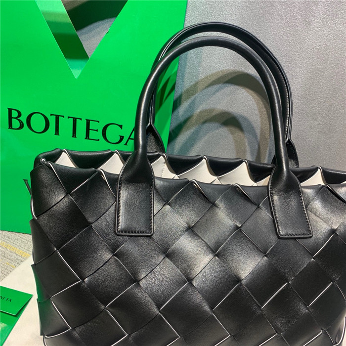 BOTTEGA VENETA 보테가 베네타 미니 토트백 B69321