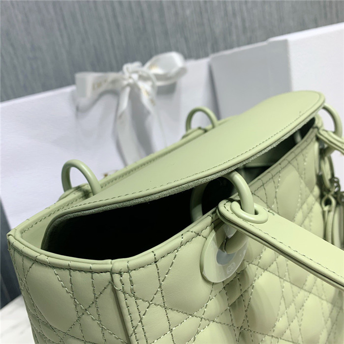 Dior  디올 레이디 24CM D0565