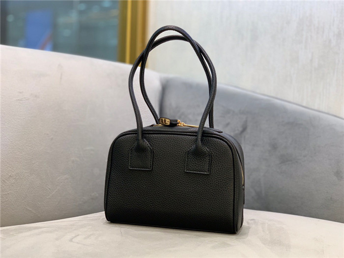 BURBERRY  버버리 큐브백 B68100