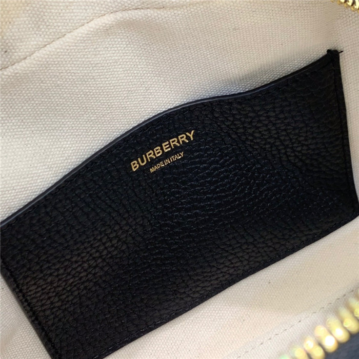BURBERRY  버버리 큐브백 B68100