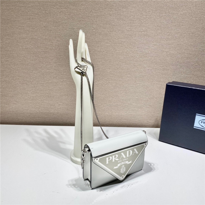 PRADA 프라다 맥시 트라이앵글 로고 체인 숄더백 1BH189