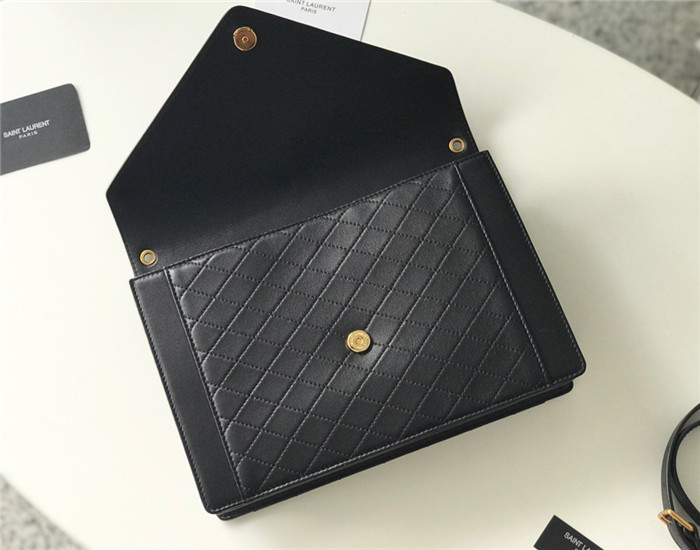 Saint Laurent  생로랑 가비 사첼 퀄팅 숄더백 Y668863