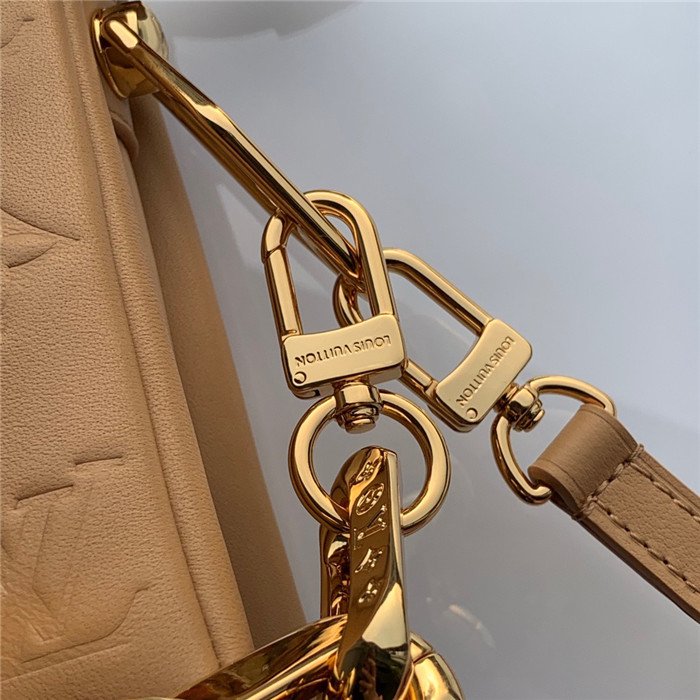 LOUIS VUITTON 루이비통 쿠상 메신저백 BB M57796