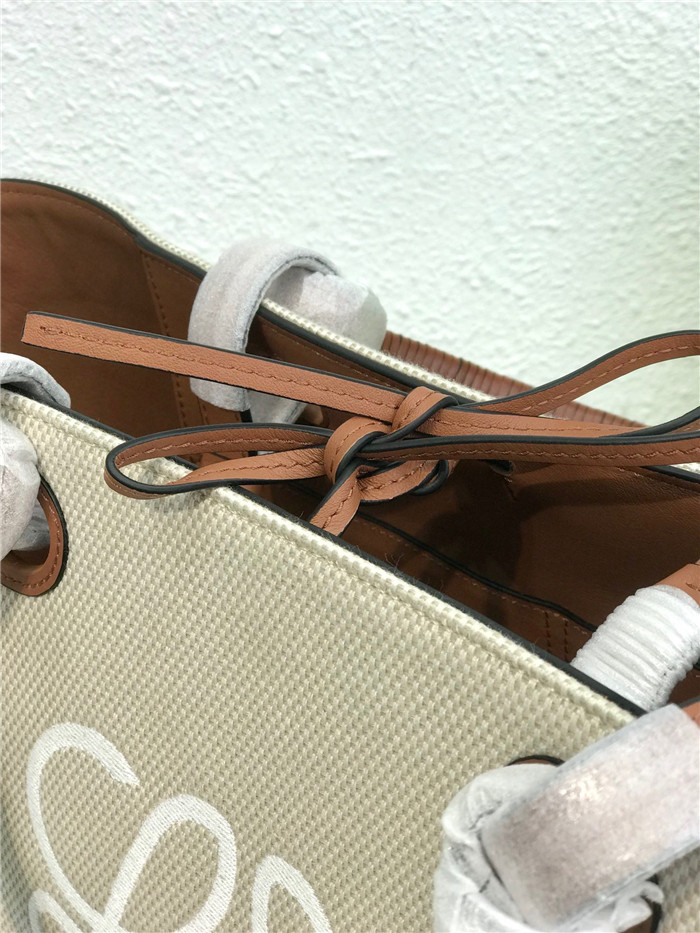 Loewe  로에베 아나그램 토트백 L36210