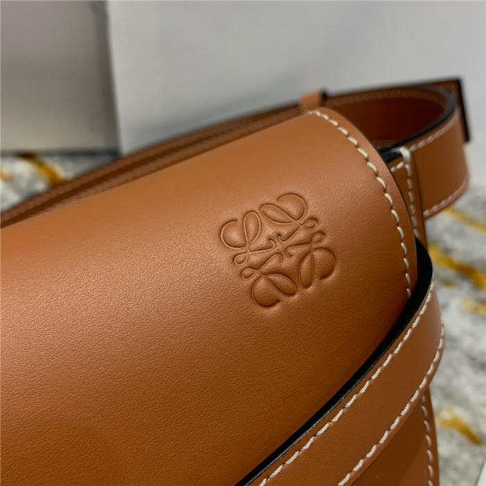 LOEWE 로에베 힙색백 L62010