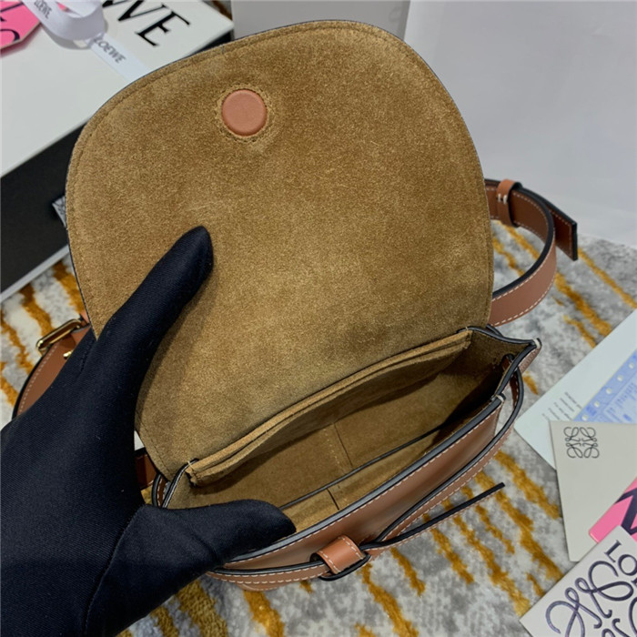 LOEWE 로에베 힙색백 L62010