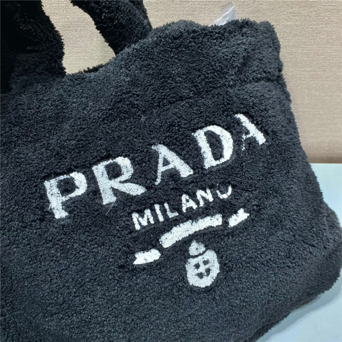 PRADA   프라다 로고 자수 쇼퍼백 1BG130
