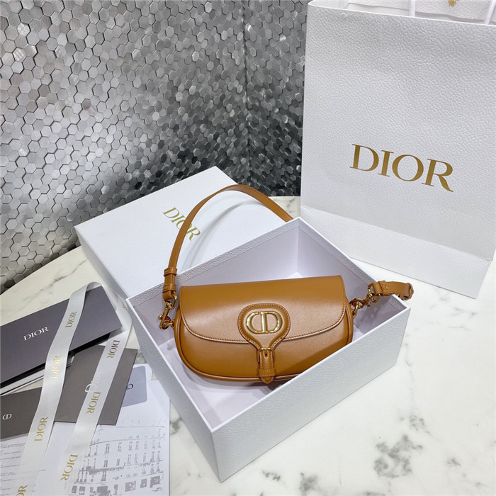  Dior 디올 이스트웨스트 바비백 M9327