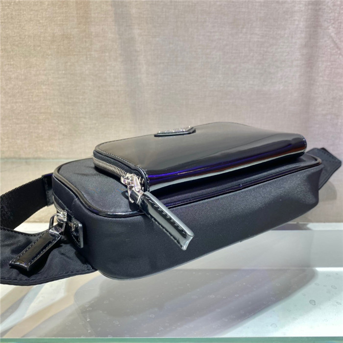 PRADA   프라다 삼각로고 벨트 힙색 2VL977