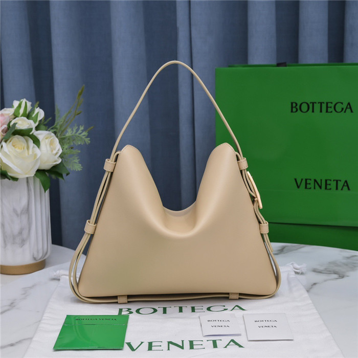 BOTTEGA VENETA    보테가베네타 호보백 B20501