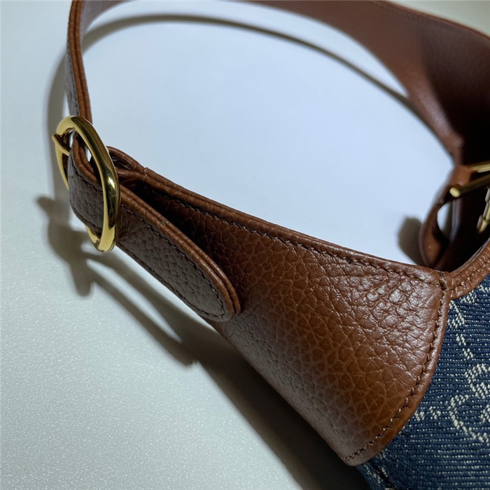 GUCCI   구찌 GG 수프림 숄더백 636706