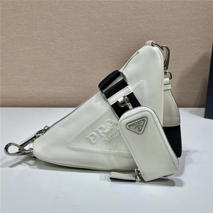 [트와이스 사나] PRADA 프라다 가죽 트라이앵글 숄더백 1BH190