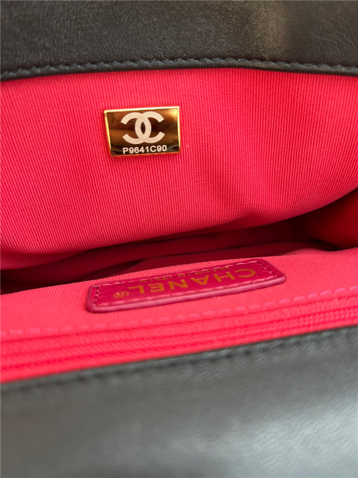 CHANEL 샤넬 플랩백 22CM AS6705