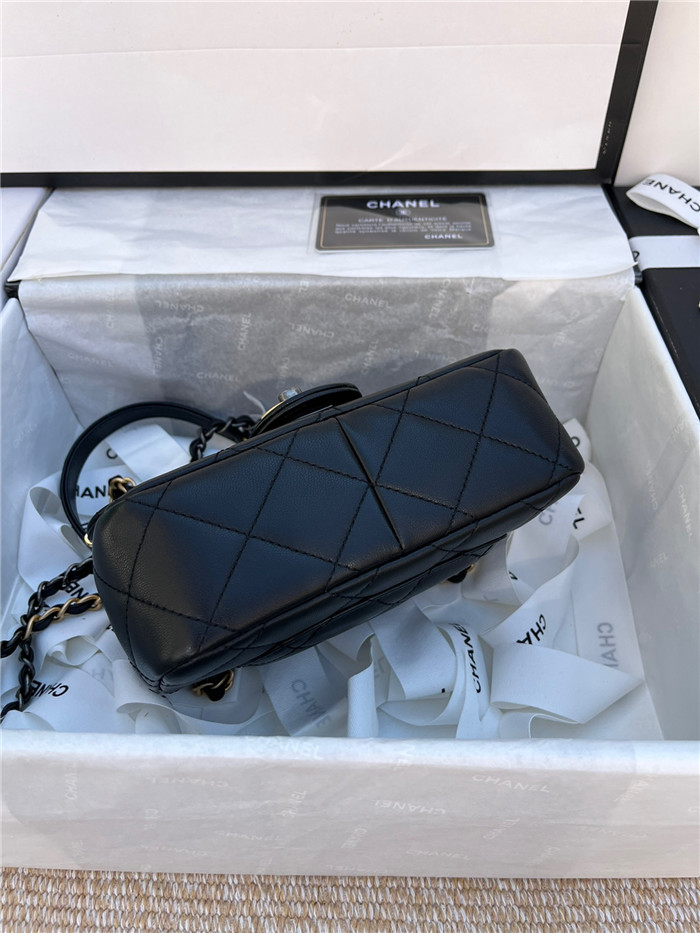 CHANEL 샤넬 램스킨 이미테이션펄 스트라스 스몰 플랩백 AS2978