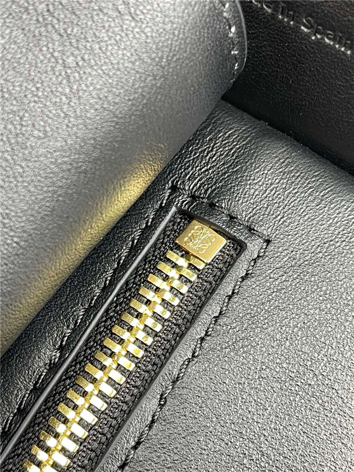 LOEWE 로에베 퍼즐 호보백 L25400
