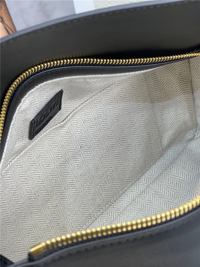 LOEWE 로에베 퍼즐 호보백 L25400