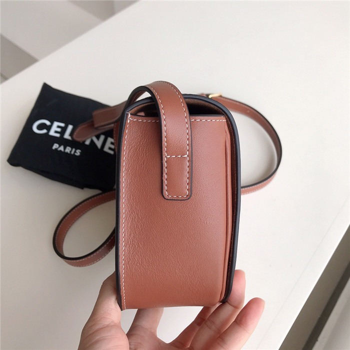  Celine 셀린느 트리오페 폴코백 C31055