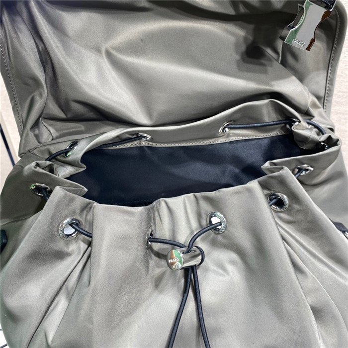 PRADA 프라다 백팩 2VZ090