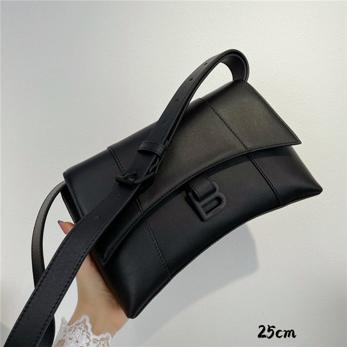 Balenciaga  발렌시아가 아워글래스 크로스백 B1888