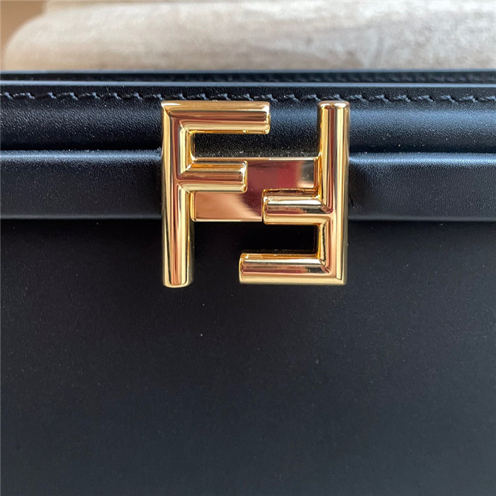 Fendi    펜디 터치백 F30001