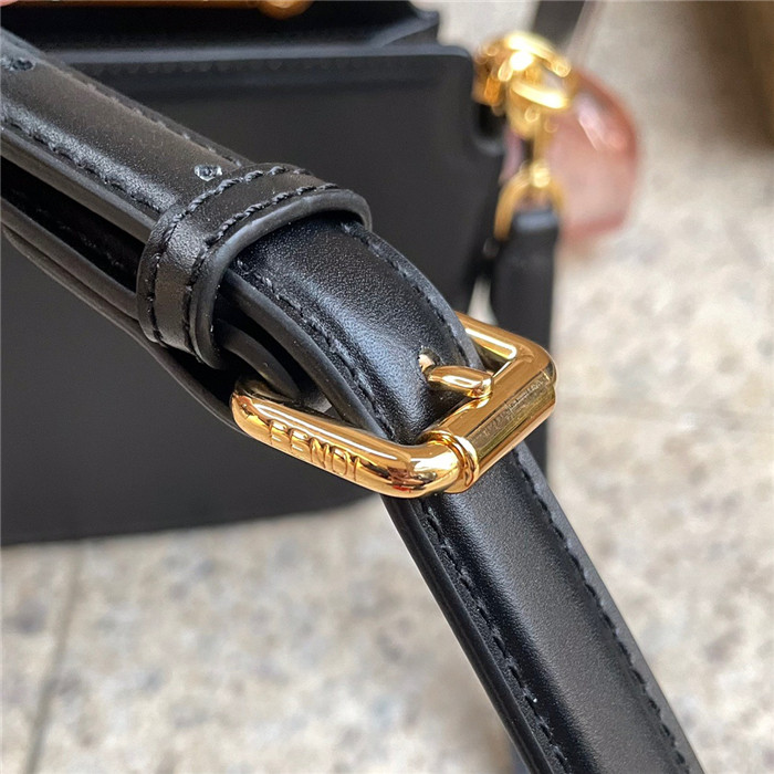 Fendi    펜디 터치백 F30001