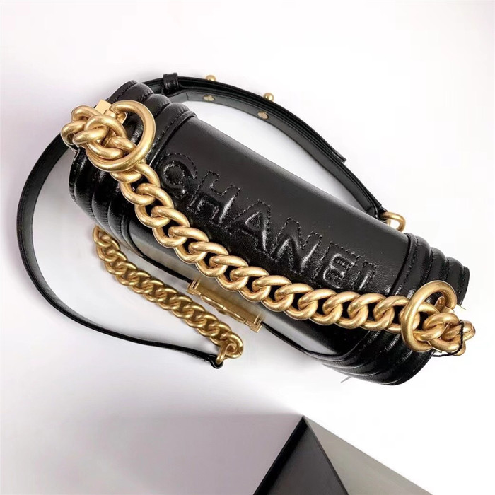 CHANEL 샤넬 크루즈 보이 미니백 AS3018