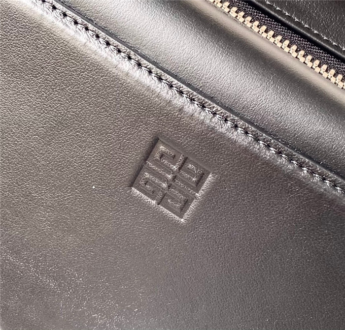 GIVENCHY 지방시 안티고나 록 소프트백 G20887