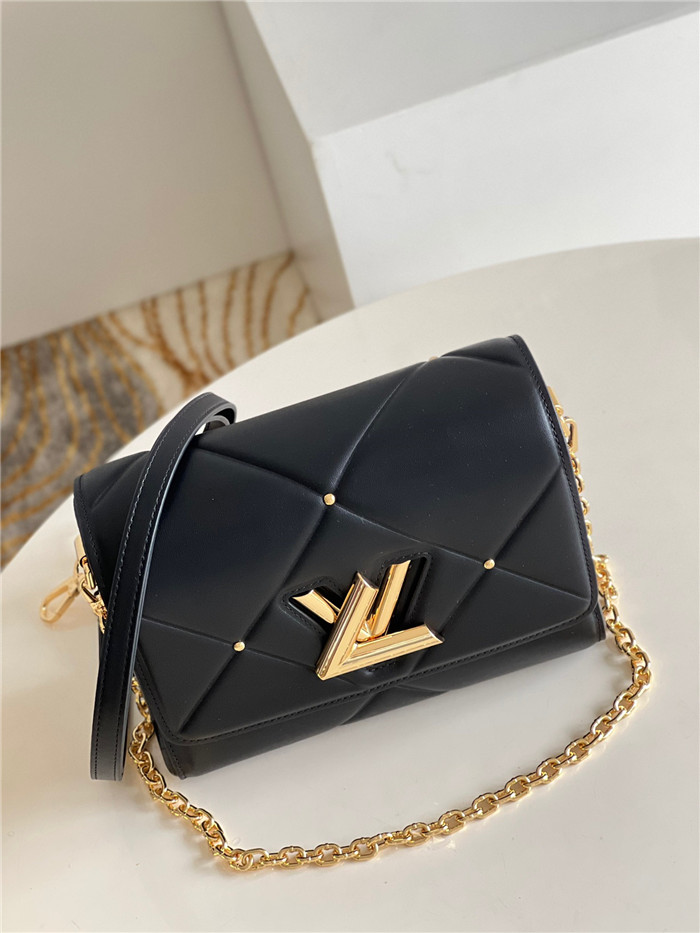 LOUIS VUITTON 루이비통 퀼팅 스터드 트위스트 PM M59029