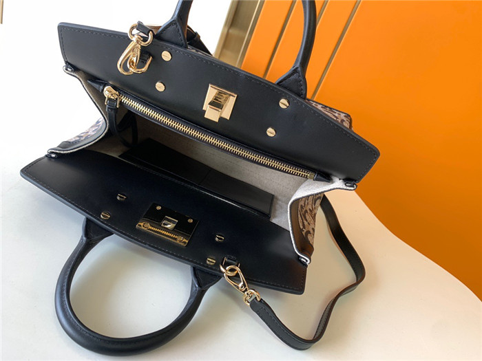 FERRAGAMO 페레가모 토트&숄더백 F21308