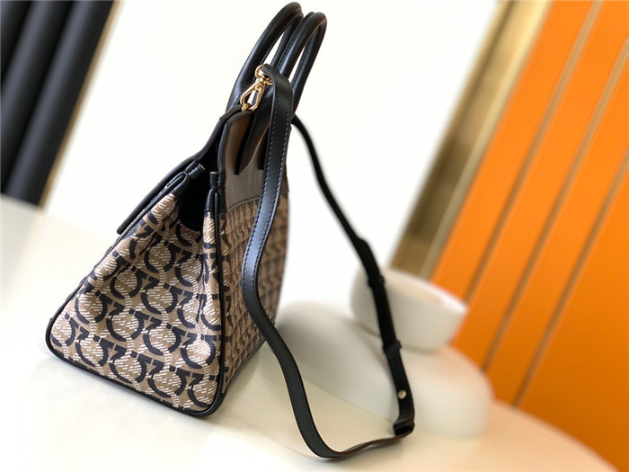 FERRAGAMO 페레가모 토트&숄더백 F21308