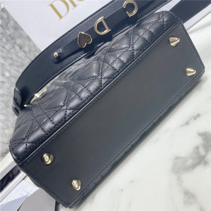 Dior 디올 레이디백 M0538
