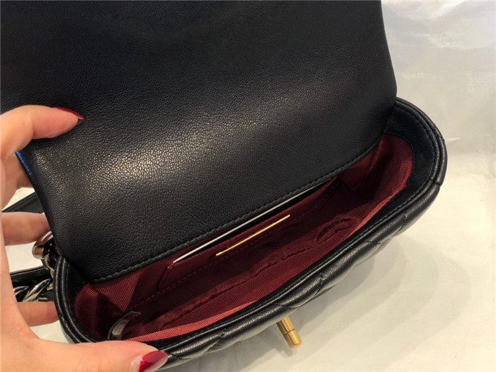 Chanel  샤넬 19 힙색백 C31050