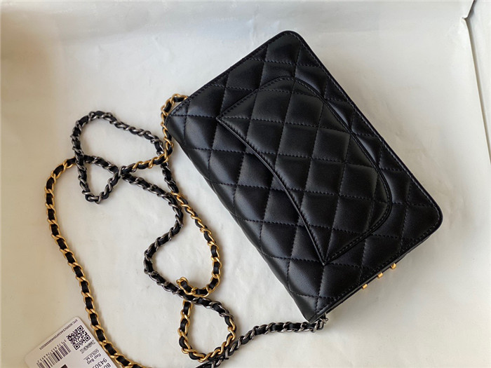 Chanel  샤넬 WOC 19CM 크로스백 C1050