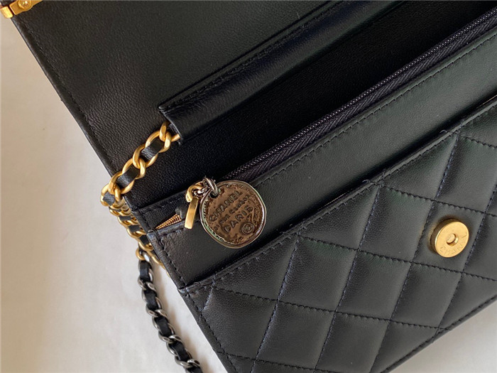 Chanel  샤넬 WOC 19CM 크로스백 C1050