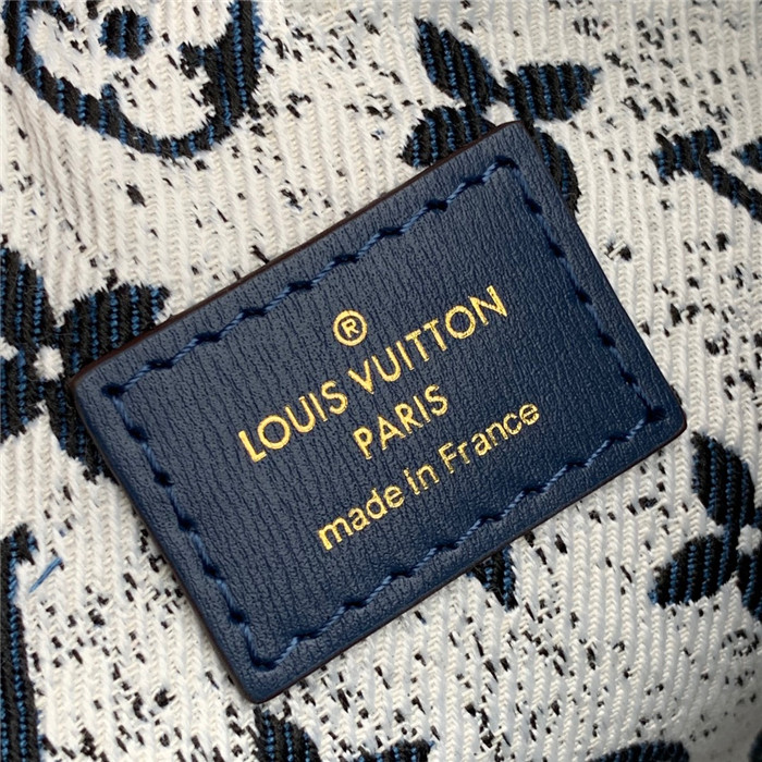 LOUIS VUITTON 루이비통 데님 루프 M81166