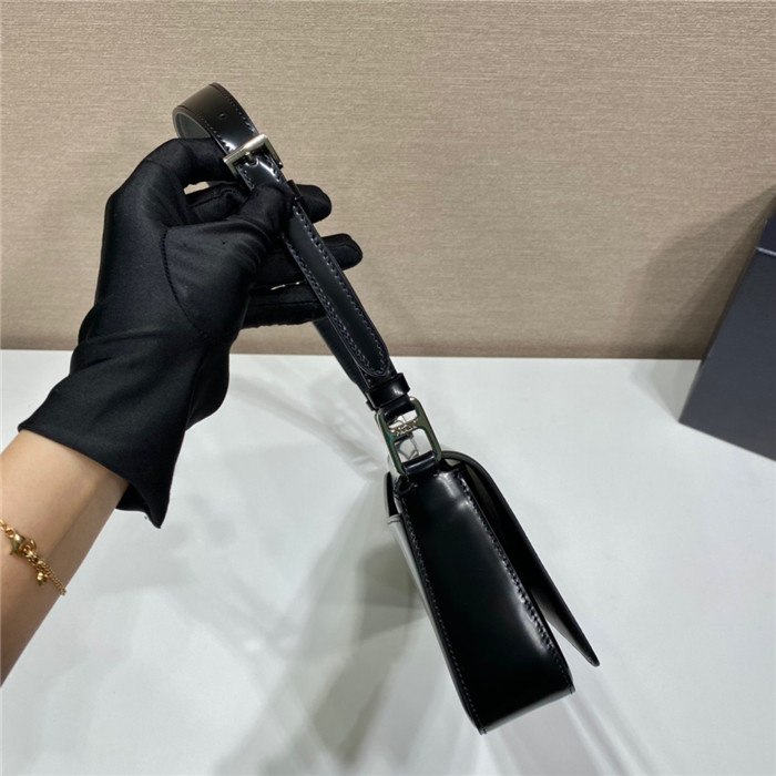  PRADA 프라다 브러시드 팜므백 1BD323