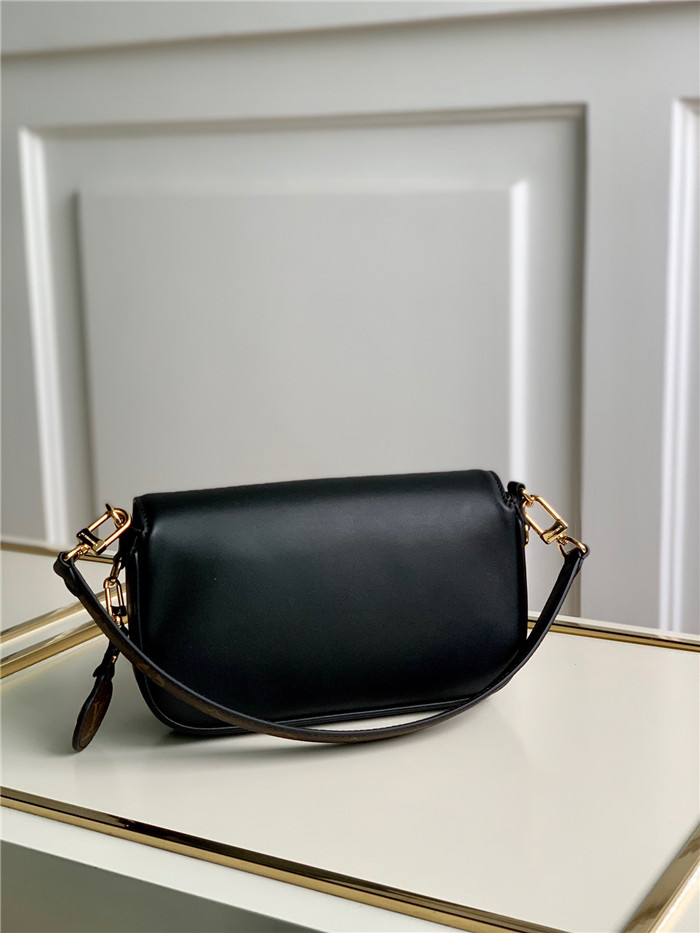  LOUIS VUITTON  루이비통 스윙백 M20393