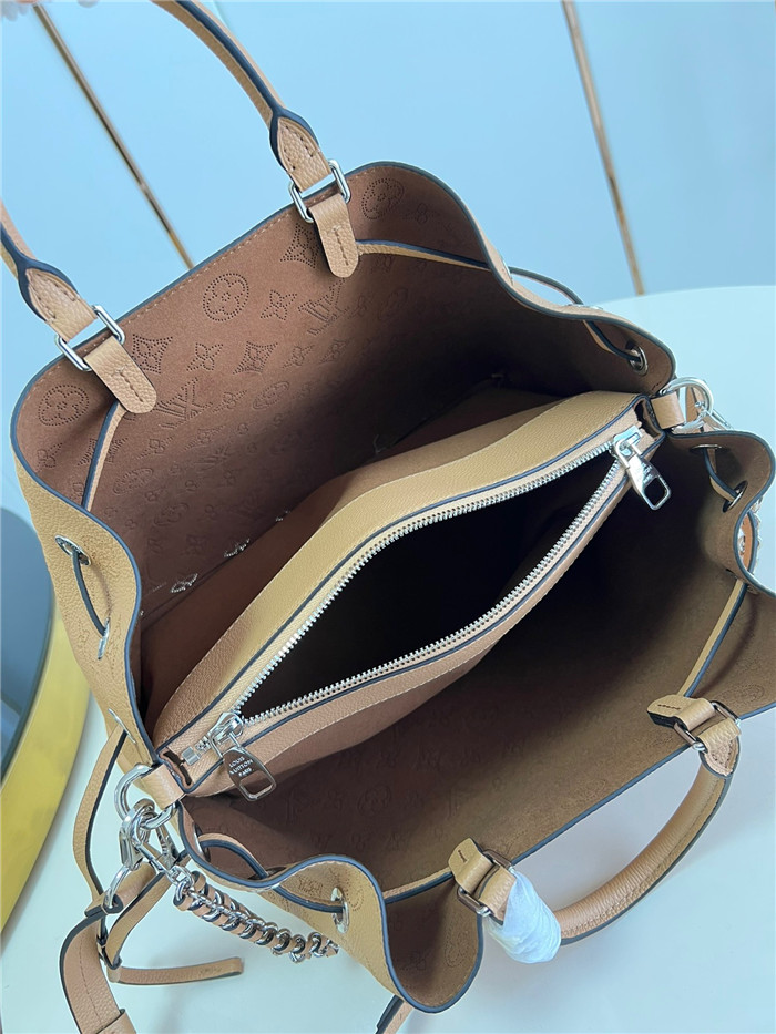  LOUIS VUITTON  루이비통 벨라 토트 M59200