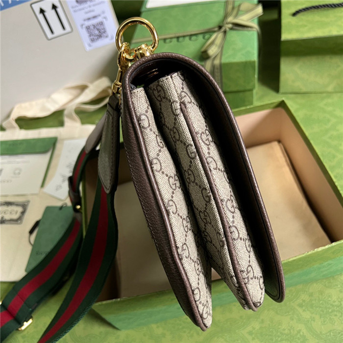 GUCCI 구찌 라운드 인터로킹 G 미디움 숄더백 699210